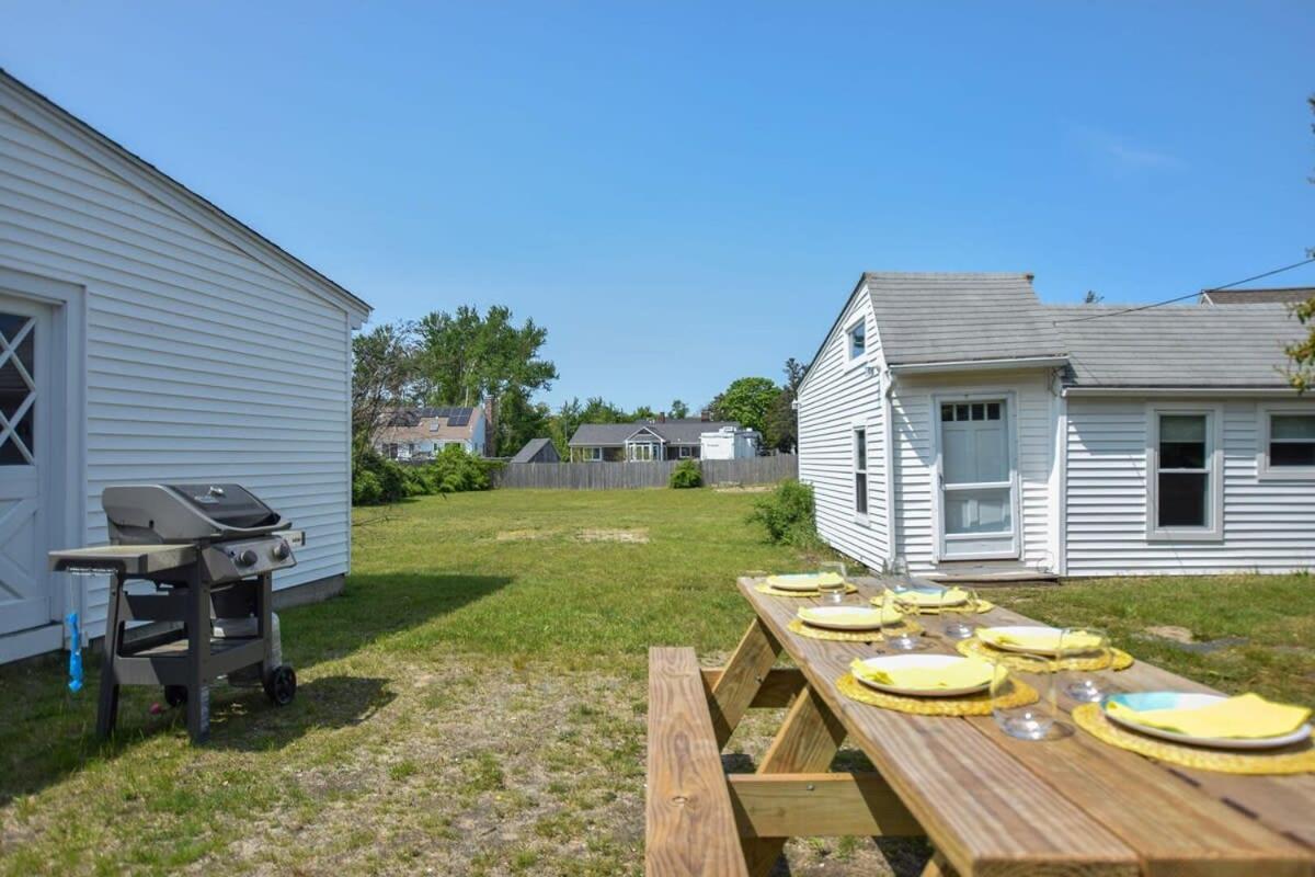 Renovated Classic Cape W Guest House Dennis Exterior photo